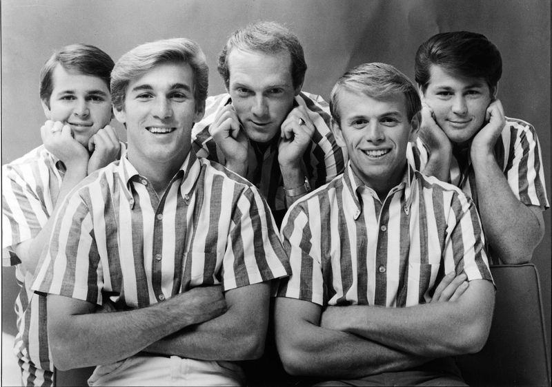 Brian Wilson (rechts) und die Beach Boys brachten die Surfmusik in den Mainstream.