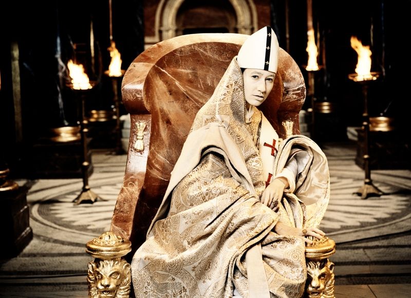 Unter dem Namen "Johannes Anglicus" ließ sich Johanna (Johanna Wokalek) zum Papst wählen.