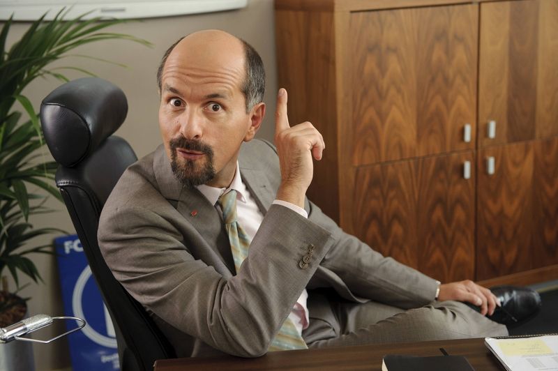 Die Zeiten als Büroekel sind doch nicht ganz vorbei: Die ProSieben-Serie "Stromberg" wird zwar nicht mehr produziert. Christoph Maria Herbst, der mit der Titelfigur ein TV-Unikum für die Ewigkeit geschaffen hat, kehrt jetzt mit "Stromberg - Wieder alles wie immer" auf die große Leinwand zurück. Doch kann er heute noch Sprüche wie damals reißen? Wir haben die besten, oder sollte man sagen: schlimmsten in einer Bilderstrecke aufbereitet.