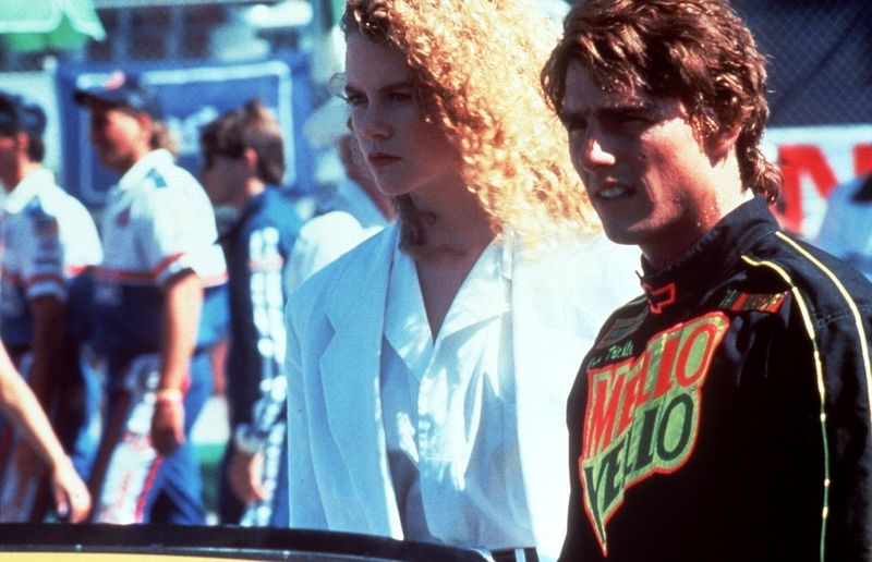 Immerhin lernte Tom Cruise am Set die Australierin Nicole Kidman kennen, die er auf und abseits der Leinwand eroberte. Ansonsten stellt die Rennfahrer-Geschichte "Tage des Donners" in seiner Filmografie sicher keinen Meilenstein dar. Es blieb sein einziger Film 1990, den Goldenen Bravo-Otto als beliebtester Filmstar gewann er dennoch.