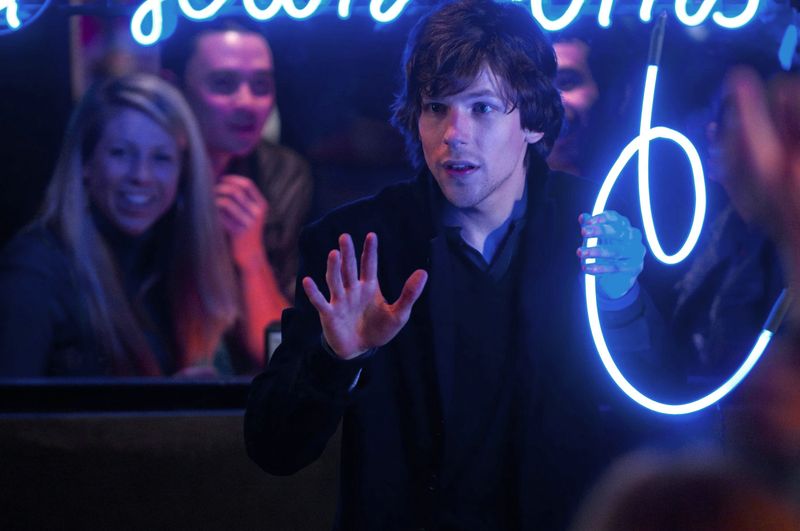 Bereits im ersten Teil "Die Unfassbaren - Now You See Me" zauberte Jesse Eisenberg als J. Daniel Atlas.