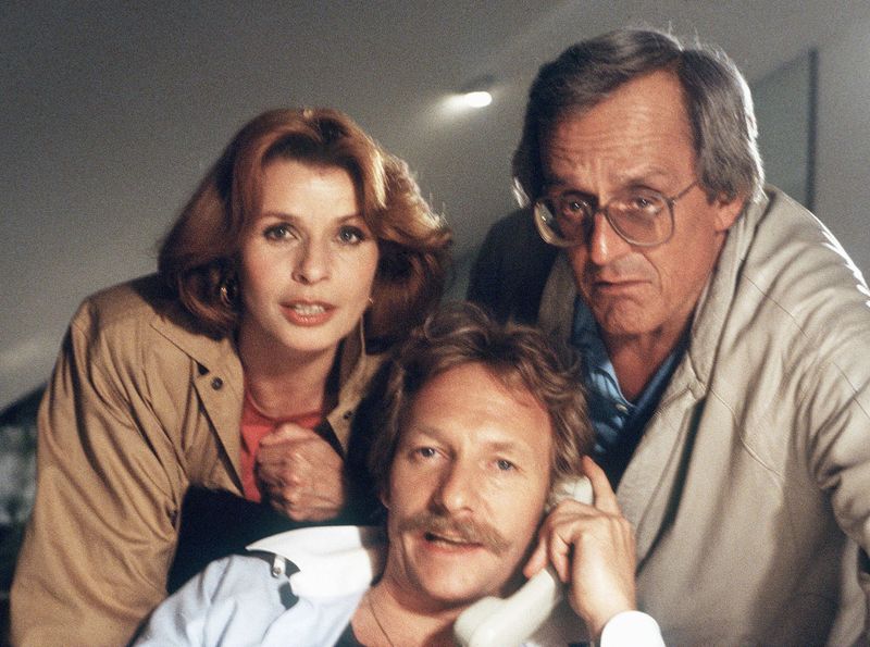 Trio infernale des deutschen Serien-Fernsehens der 80er: Senta Berger, Franz Xaver Kroetz (Mitte) und Dieter Hildebrandt in "Kir Royal".