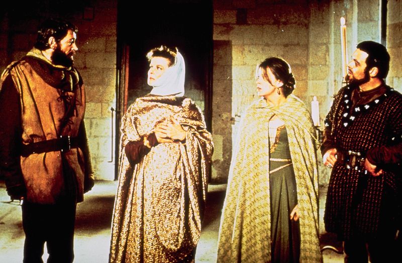 Der Startschuss: Den ersten großen Erfolg in Hollywood konnte Anthony Hopkins (rechts) 1968 Seite an Seite mit den Schauspiellegenden Peter O'Toole und Katherine Hepburn (links) in "Der Löwe im Winter" feiern. Im Film von Anthony Harvey spielte Hopkins Richard Löwenherz, der im 12. Jahrhundert als König über England herrschte.