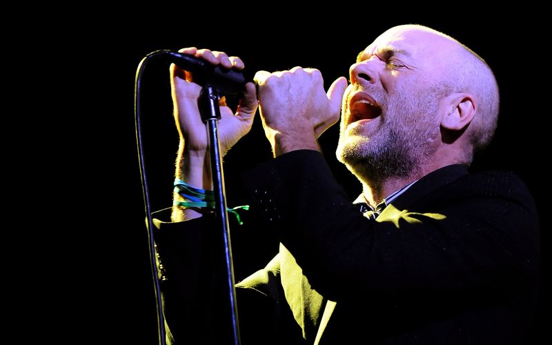 Na Mahlzeit! Als Michael Stipe auf der Suche nach einem Namen für seine Band war, habe er "Cans of Piss" in Betracht bezogen, erzählte er einmal in einem Interview. Wer heute im Plattenladen nach einem Album der Band fragen will, dem bleibt diese Peinlichkeit erspart: "R.E.M." klingt doch viel besser.