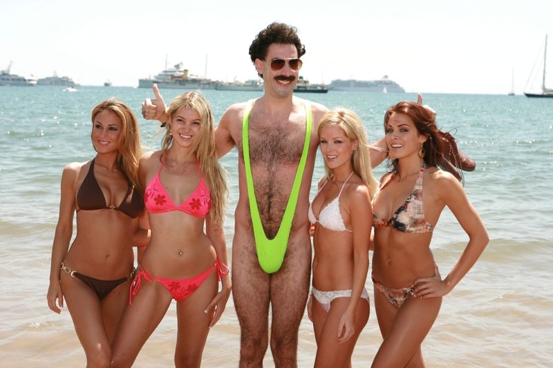 Sacha Baron Cohens schiere Andeutung einer Badebekleidung im Film "Borat - Kulturelle Lernung von Amerika um Benefiz für glorreiche Nation von Kasachstan zu machen" war 2006 Anlass für - sicherlich nicht immer ernst gemeinte - Aufschreie rund um den Erdball.