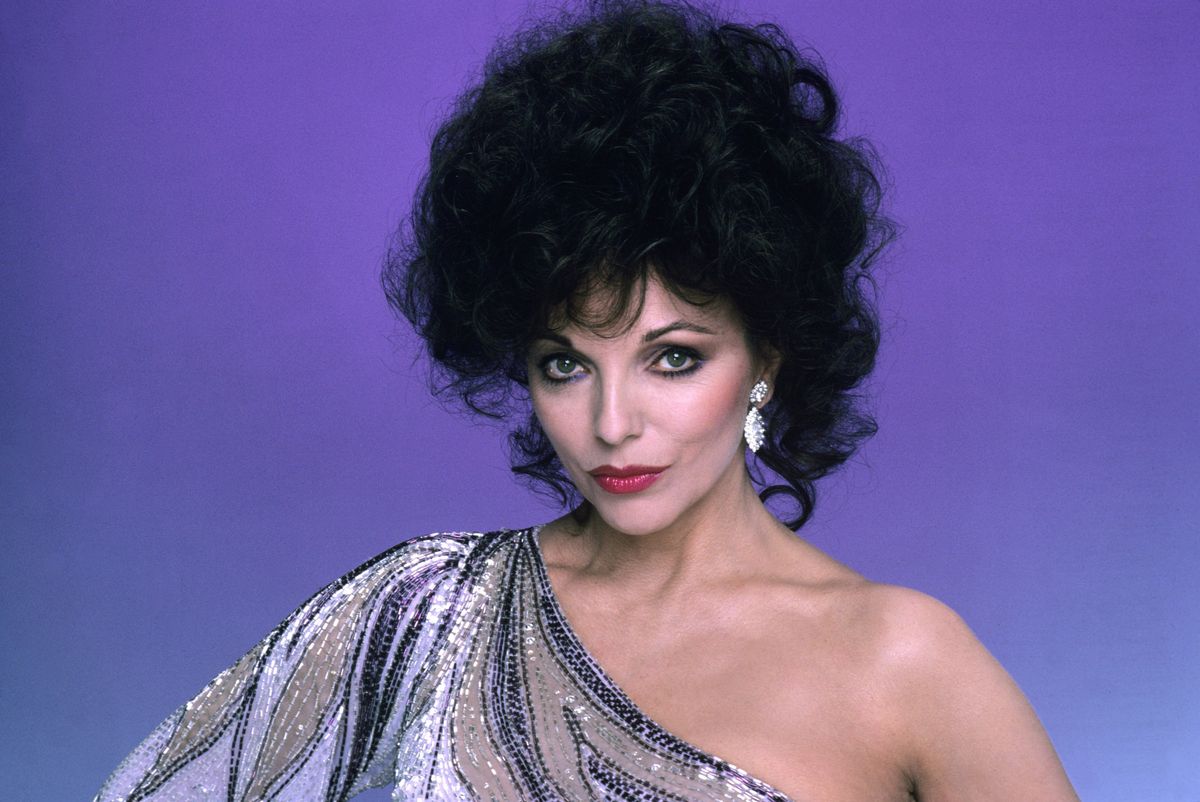 Es war die Rolle ihres Lebens: Millionen Zuschauer weltweit liebten es, Joan Collins im "Denver-Clan" in ihrer Rolle als Alexis Colby aus tiefstem Herzen zu hassen. Sie ist nicht der einzige Serienstar, der trotz oder gerade wegen gemeinster Fiesheiten zum Publikumsliebling wurde. In der Galerie geht's zu den größten Biestern, Schurken und Intriganten aller Zeiten.