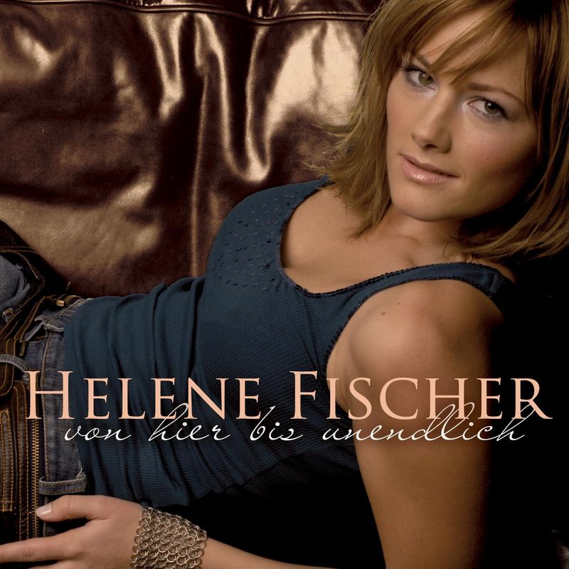 Sexy, sinnlich, irgendwie ganz nett: So ging 2006 der Stern einer gewissen Helene Fischer auf. Ihr Debüt "Von hier bis unendlich" erreichte immerhin Platz 19 in den Charts - und von da an ging es steil nach oben.