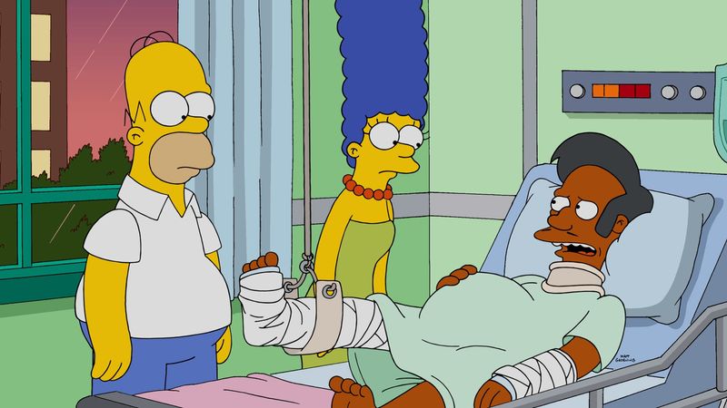 In Springfield ist Apu (rechts) Besitzer des "Kwik-E-Markts", in dem auch Homer und Marge gelegentlich einkaufen. Mit einer Doku über die Problematik der indischstämmigen Figur begann ein Umdenken in der Serie. Aktuell laufen "Die Simpsons" am ProSieben-Vorabend, montags bis samstags, in Doppelfolgen, ab 18.10 Uhr.