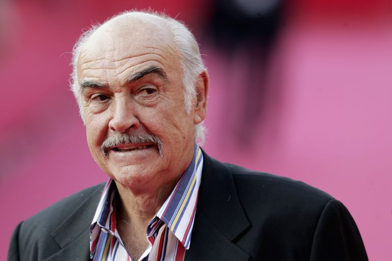 Sean Connery gilt vielen als "bester Bond aller Zeiten". Bevor er zur Leinwandlegende wurde, begann der Schotte, der 2020 im Alter von 90 Jahren starb, aber ganz bescheiden als Handwerker ...