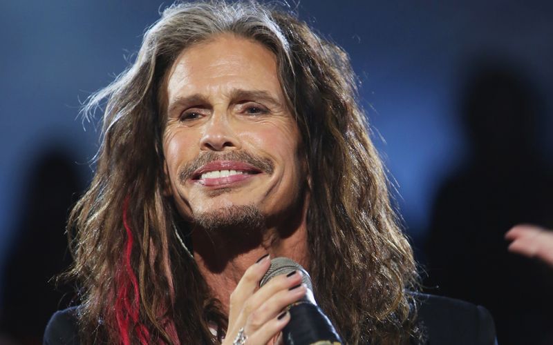 Aerosmith haben eine letzte Tournee angekündigt. Die 1970 gegründete Band um Frontmann Steven Tyler will sich mit 40 Konzerten von ihren Fans verabschieden.
