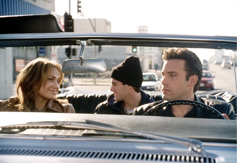 "Gigli - Liebe mit Risiko" (2003) gilt gemeinhin als einer der schlechtesten Filme aller Zeiten, auch an der Kinokasse floppte die romantische Komödie spektakulär: Keiner wollte Jennifer Lopez und Ben Affleck als Liebespaar sehen - und das, obwohl die beiden Stars sich am Set ineinander verliebten.