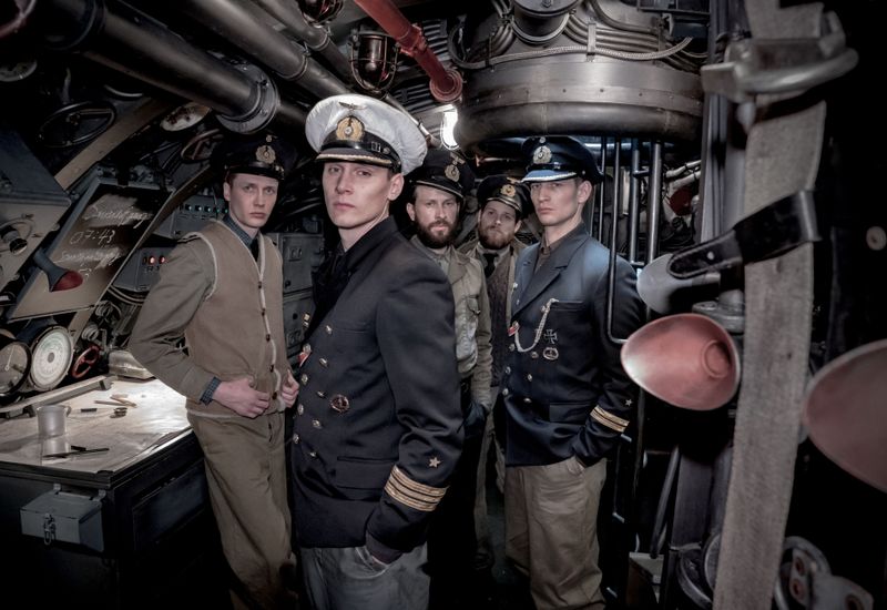 Die Neuauflage von "Das Boot" - erste Staffel 2018 - zählt mit "Babylon Berlin" und "Der Schwarm" zu den teuersten deutschen Serien. Kostenpunkt: 3,3 Millionen Euro pro Episode. Oder wie sie bei Netflix, Apple, Amazon und HBO sagen würden: Peanuts. Luft anhalten! Hier kommt sie nun wirklich: die Liste der teuersten Fernsehserien aller Zeiten!