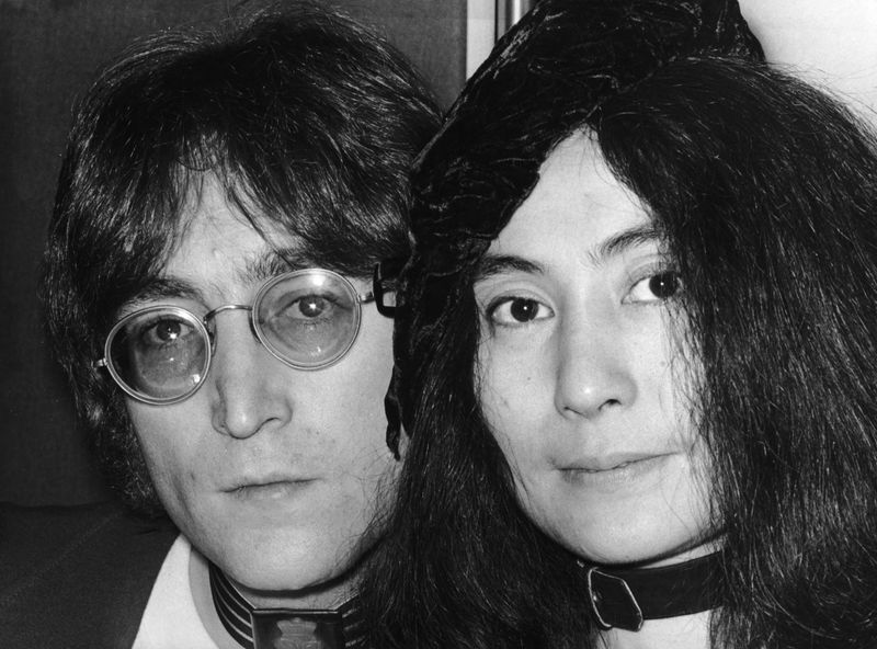 Gemeinsam mit seiner Frau Yoko Ono nahm John Lennon das Album "Double Fantasy" auf. Ein Exemplar dieser Platte - und zwar das seines Mörders - wird nun für viel Geld versteigert.