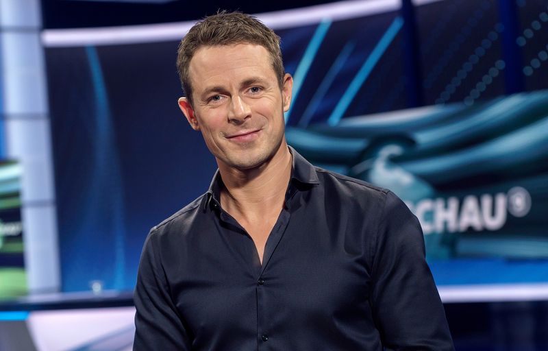 Alexander Bommes bleibt der "Sportschau" als Moderator erhalten, wird aber weniger Sendungen moderieren.