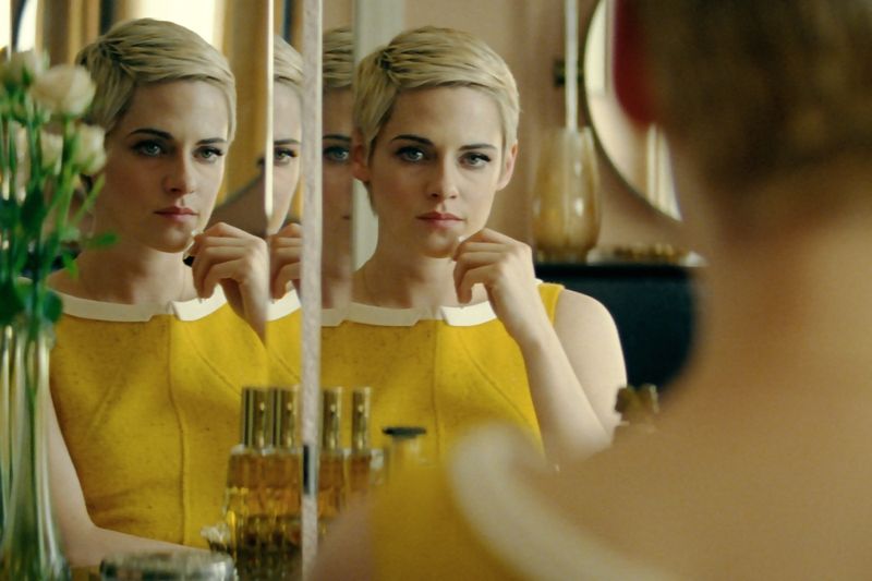 Durchgestylt: Bei Jean Seberg (Kristen Stewart) ist alles gelb, das Kleid, das Auto, die Haare.