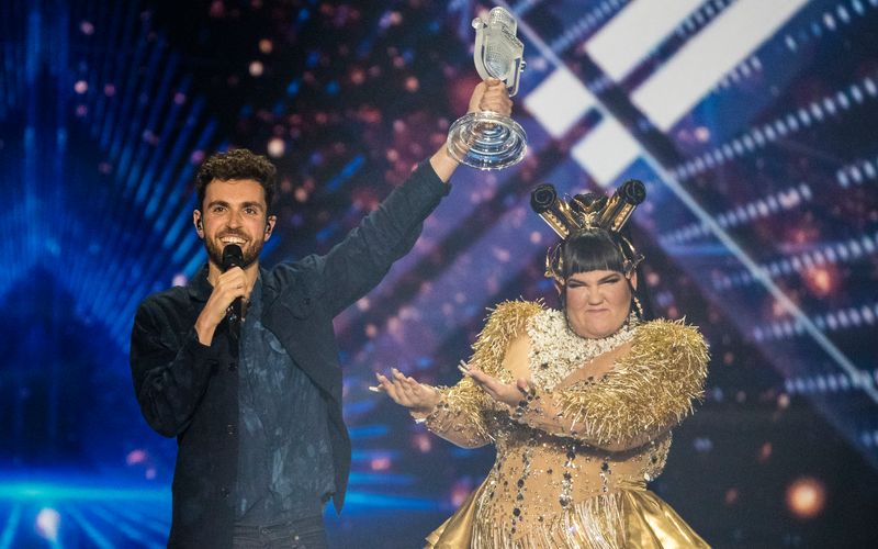 Duncan Laurence gewann 2019 den Eurovision Song Contest. Der Preis wurde ihm überreicht von Vorjahressiegerin Netta aus Israel. Nun steht der deutsche Beitrag für 2021 fest. 