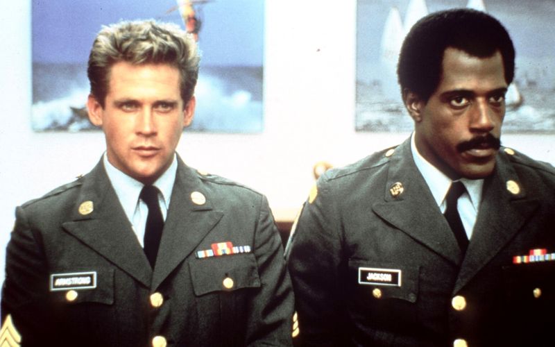 Heute fast gänzlich in Vergessenheit geraten ist Michael Dudikoff (links). Während der 80-er spielte er unter anderem in "Night Hunter", "Platoon Leader" und "River of Death", seine bekannteste Filmreihe war jedoch "American Fighter" (Bild).