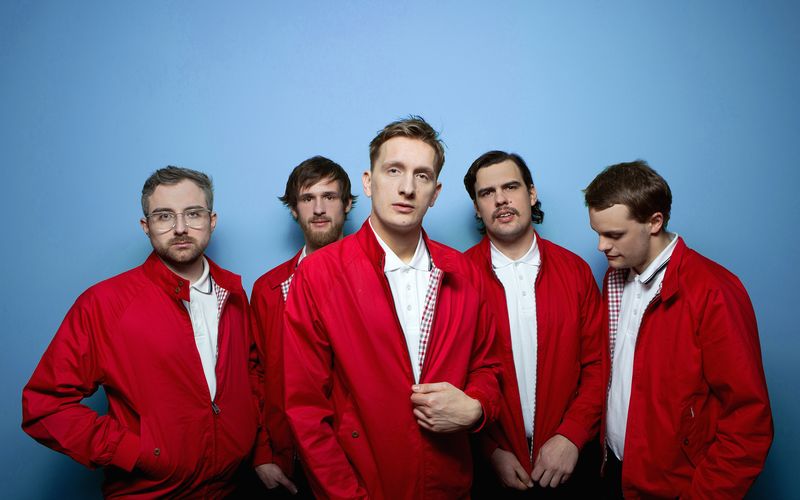 Sie sind einer der wichtigsten (und erfolgreichsten) deutschen Bands der Gegenwart: Kraftklub, die jetzt mit "Sterben in Karl-Marx-Stadt" ihr fünftes Album vorlegen, haben die einheimische Musikszene in den letzten 15 Jahren nachhaltig geprägt. Welche anderen deutschen Bands national oder sogar international einen großen Einfluss ausüb(t)en, zeigt die Galerie.