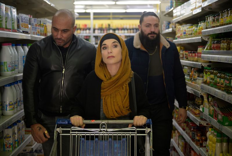 Als Madame Ben Barka hat Patience Portefeux (Isabelle Huppert) in der Pariser Drogenszene das Sagen. Da können die Machos nur demütig den Kopf senken.