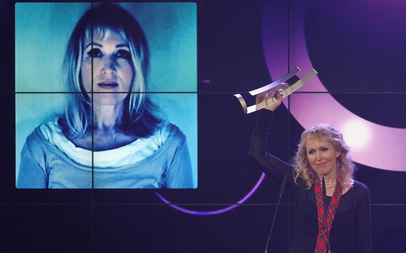 Sie ist eine der wenigen, die auch nach NDW-Zeiten große Charterfolge feiern konnte: Annette Humpe war drei Jahre Frontfrau bei Ideal ("Blaue Augen") und nach der Auflösung der Band 1983 als Produzentin tätig. Rund 20 Jahre später gründete die Sängerin mit Adel Tawil das Duo Ich + Ich und war damit sogar noch erfolgreicher als in ihren NDW-Jahren.