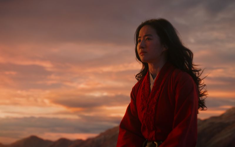 Irgendwann bleibt Mulan (Liu Yifei) nichts anders übrig, als ihre wahre Identität zu offenbaren.