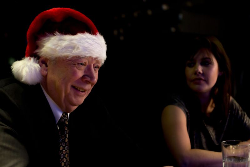 Treffen im Geiste: Johann König (Peter Lerchbaumer) und seine Tochter Diana (Felicitas Woll) verstehen sich nach dem Tod des Vaters gut.