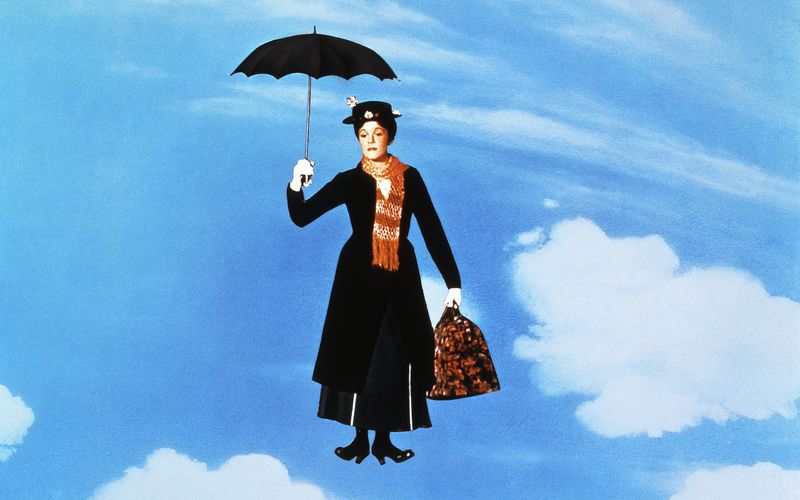 "Mary Poppins" kam 1964 in die Kinos und machte Julie Andrews weltberühmt. Für ihre Performance wurde sie mit dem Oscar als beste Hauptdarstellerin ausgezeichnet.