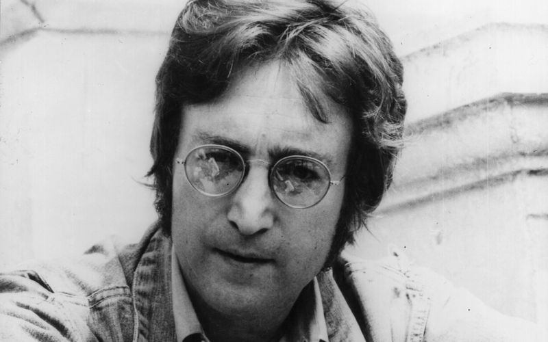 John Lennon signierte für seinen späteren Mörder im Dezember 1980 ein Plattencovrer - nur wenige Stunden vor seinem Tod.