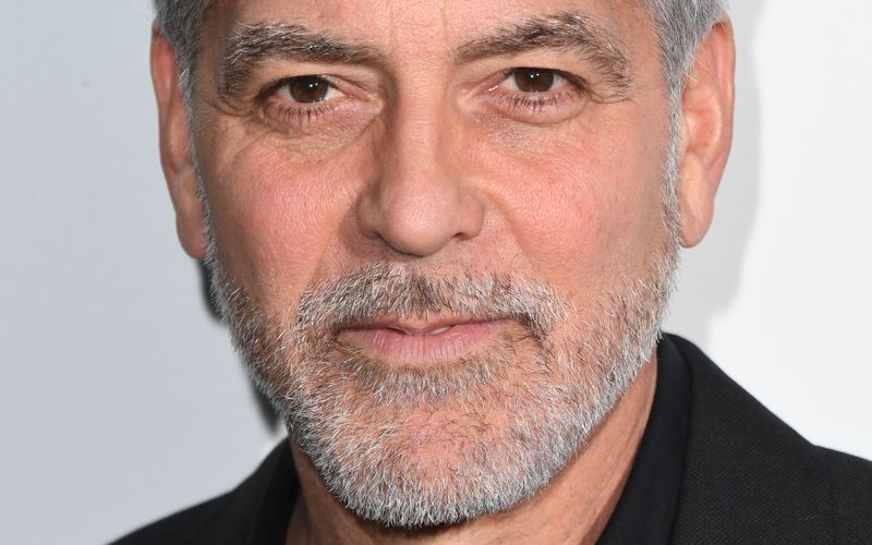 Der ungarische Außenminister kritisiert George Clooney (Bild): Der Schauspieler habe ein "begrenztes" Wissen über Politik und Geschichte.