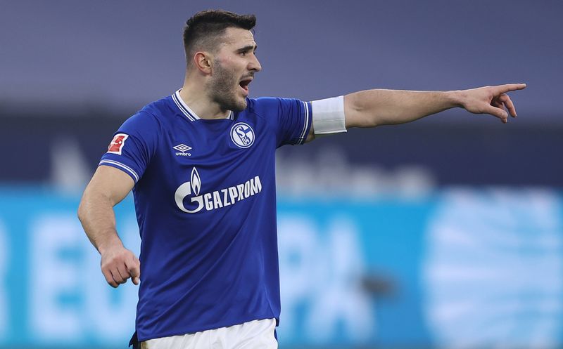 Schalke hat einen neuen Leader: Sead Kolasinac ging in seinem ersten Auftritt nach der Rückkehr voran - er war sogar der Kapitän des Teams von Trainer Christian Gross.