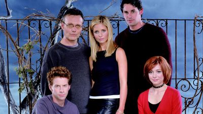 Bild zu Artikel "Buffy - Im Bann der Dämonen": Die Darsteller früher und heute