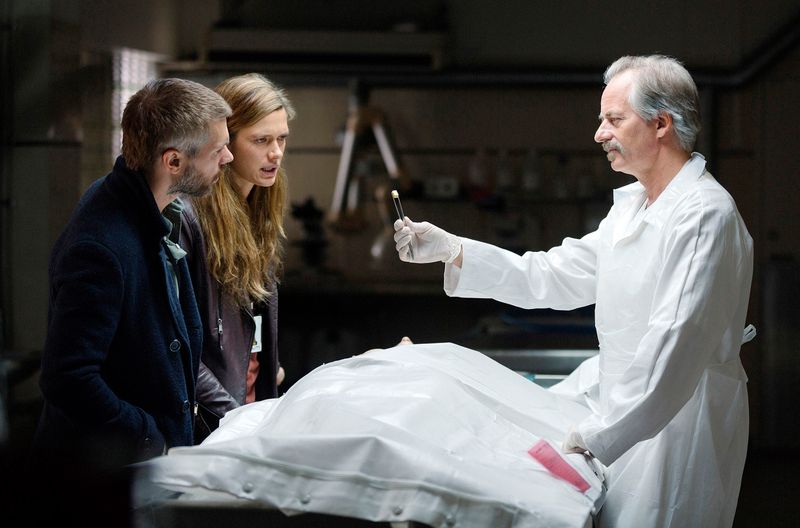 SWYRL Auf einen Met mit der WikingerPolizistin? SWYRL Auf einen Met mit der WikingerPolizistin?