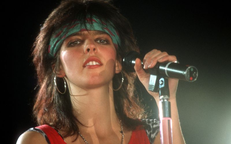 Als deutscher Pop noch Spaß machen durfte: In den 80-ern feierte Deutschland zu NDW-Hits wie "99 Luftballons", "Ich will Spaß" und "Major Tom". Nena (Bild), die zuletzt mit einem Auftritt Negativschlagzeilen machte, war nie wirklich weg. Aber was machen die anderen Stars der Neuen Deutschen Welle heute? Unsere Galerie verrät es ... 