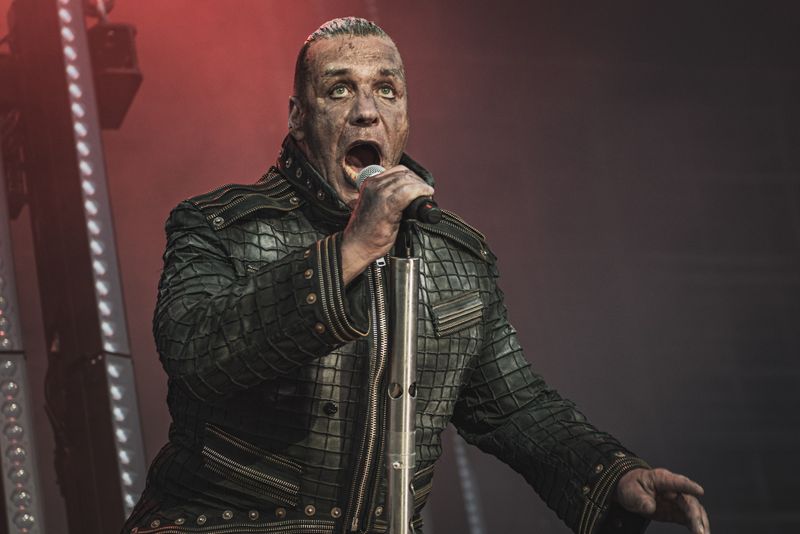 Unter anderem wird Frontmann Till Lindemann mit Rammstein in Großbritannien, Frankreich und Italien auftreten.