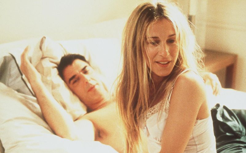 Sechs Staffeln lang mussten Fans mit Carrie (Sarah Jessica Parker) mitleiden, bis ihr Mr. Big (Chris Noth) endlich einsah, dass er ohne die schneidige Sex-Kolumnistin nicht leben möchte.