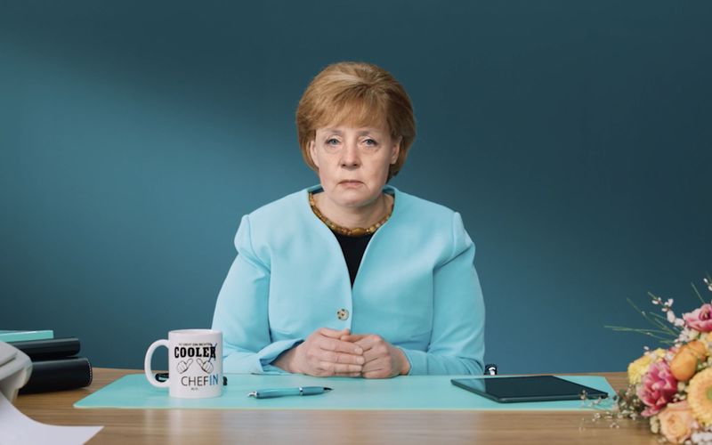 Fake: Der Vermerk auf dem Personalausweis von Angela Merkel