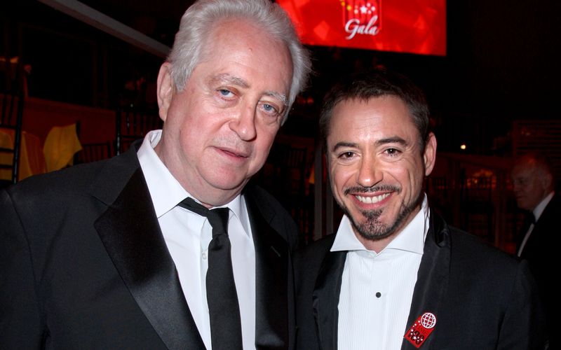 Robert Downey Jr. (rechts) trauert um seinen Vater Robert Downey Sr., der am Dienstag im Alter von 85 Jahren verstarb.