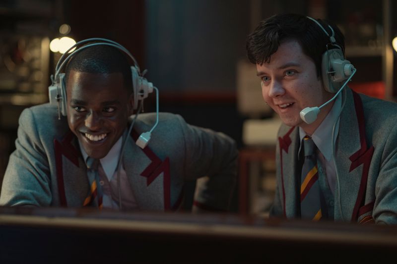 Ab 17. September starten neue Folgen von "Sex Education" bei Netflix - mit Eric (Ncuti Gatwa, links) und Otis (Asa Butterfield).