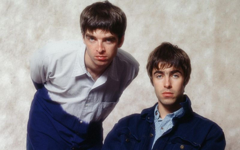 Seit der Auflösung von Oasis 2009 wird immer wieder spekuliert, ob Noel (links) und sein Bruder Liam Gallagher womöglich jemals wieder gemeinsam auf einer Bühne stehen werden. Doch wenn man die gehässigen Aussagen der beiden übereinander liest, scheint eine Reunion eher unwahrscheinlich. Die Britpop-Brüder sind nicht die einzigen (Ex-)Bandkollegen, die sich mehr oder weniger offensichtlich nicht leiden konnten ...