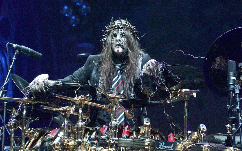 Mit der Metal-Band Slipknot rockte Joey Jordison bis 2013 hinter dem Schlagzeug. Am Montag verstarb er mit nur 46 Jahren.