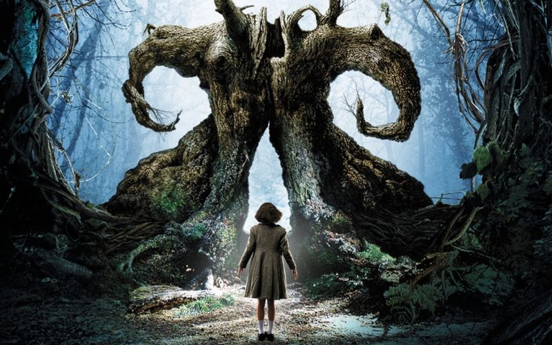 Wir sind alle mit Märchen aufgewachsen - entweder als Vorlesegeschichten oder in Form Dutzender Disney-Trickfilme. Wie die meist lehrreichen Fabeln ausgehen, weiß jedes Kind. Doch es geht auch anders statt immer nach Schema F - dachte sich auch Guillermo del Toro, bevor er mit "Pans Labyrinth" eines der ungewöhnlichsten Märchenfilme überhaupt drehte. Zum 20-jährigen Jubiläum des Kultfilms zeigt die Galerie weitere Beispiele für aberwitzige, verrückte, aber auch brutale Kinomärchen.