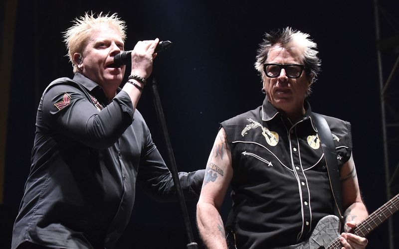 The Offspring, die kürzlich ihe neues Album "Let The Bad Times Roll" veröffentlichten, brauchen nach dem Ausstieg von Pete Parada einen neuen Schlagzeuger. Im Bild: Dexter Holland (links) und Kevin "Noodles" Wasserman.