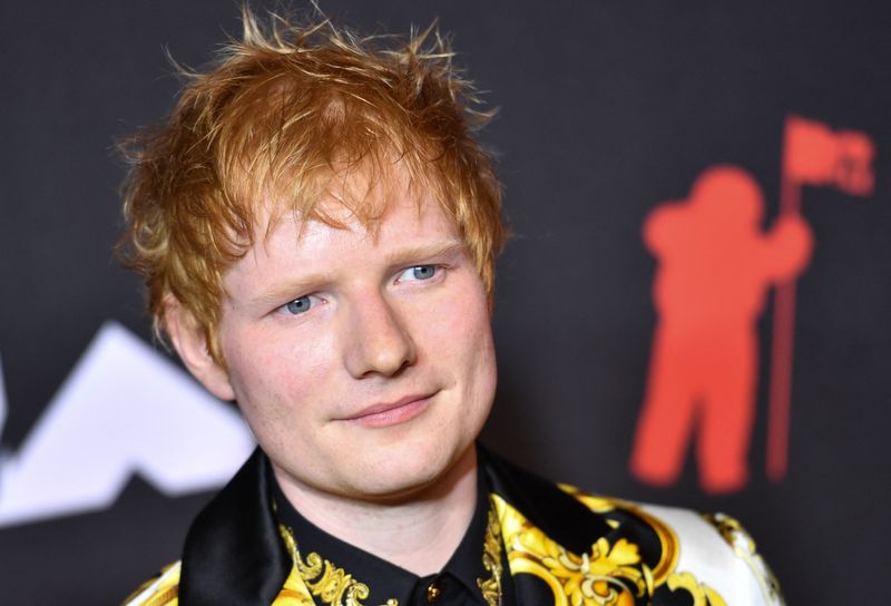Nach seinem Auftritt bei den MTV Video Music Awards hielt Ed Sheeran mit seiner Meinung nicht hinter dem Berg. In einem Podcast bezeichnete er Preisverleihungen als "schrecklich". 