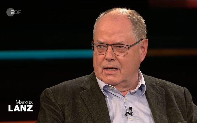 Der frühere SPD-Kanzlerkandidat Peer Steinbrück erklärte am Dienstagabend bei "Markus Lanz", weshalb Armin Laschet sich nun zurückziehen müsse.