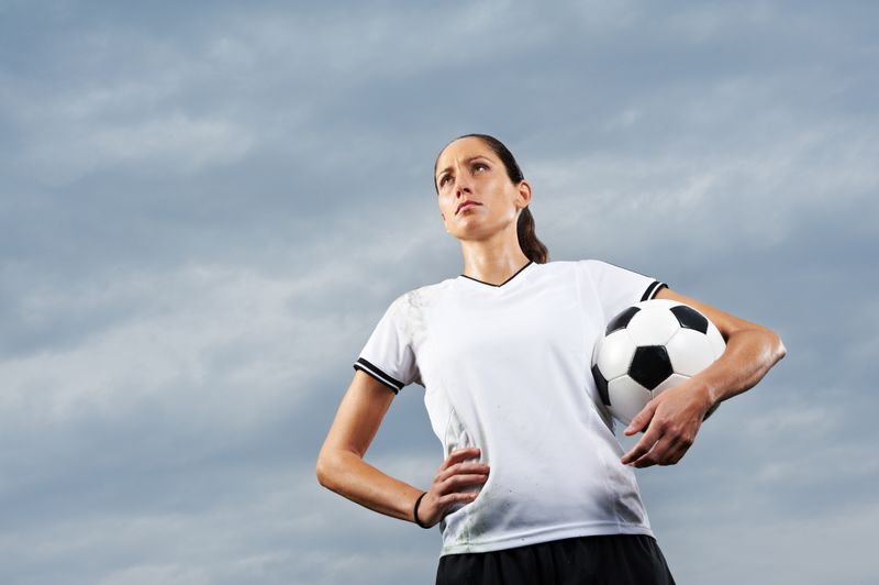 Mindestens 30 Prozent Frauen in Fußball-Führungspositionen bis 2024 fordert die Initiative "Fußball kann mehr" um neun prominente Frauen mit Fußball-Hintergrund. 