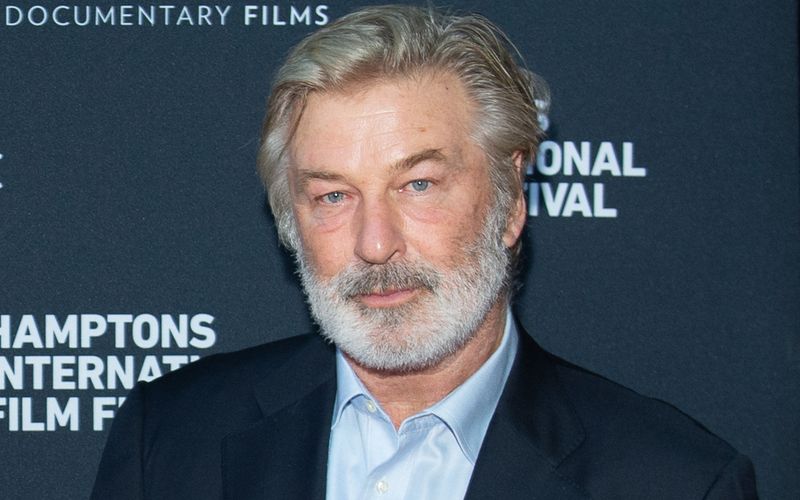 Schauspieler Alec Baldwin ist wegen fahrlässiger Tötung angeklagt worden.