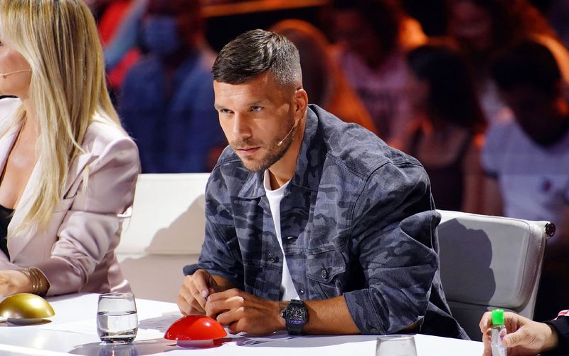 Endlich wieder am Start und "Supertalent"-Jurypult: Lukas Podolski ist zurück aus der Quarantäne. 