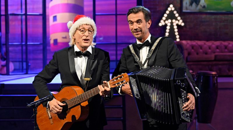 Was für ein Duo: Otto Walkes (links) und Florian Silbereisen performen weihnachtliche Hits.
