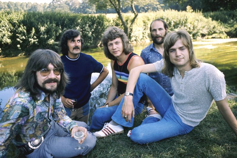The Moody Blues im Jahr 1971 - von links: Graeme Edge, Ray Thomas, John Lodge, Mike Pinder und Justin Hayward.