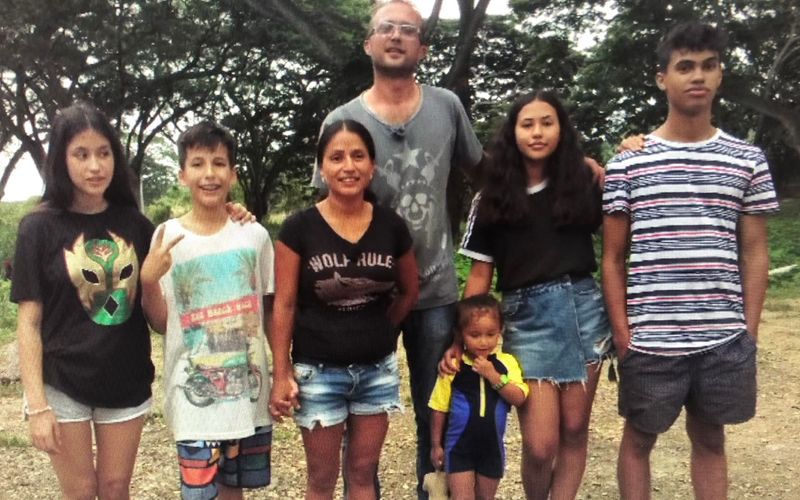 Eine Patchwork-Familie, die an der Auswanderung zerbrochen ist: die Thiemeiers.
